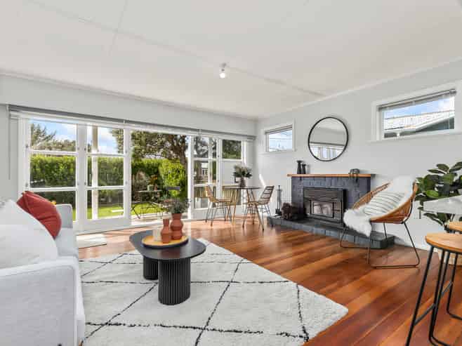 2 Coleman Street, Paraparaumu