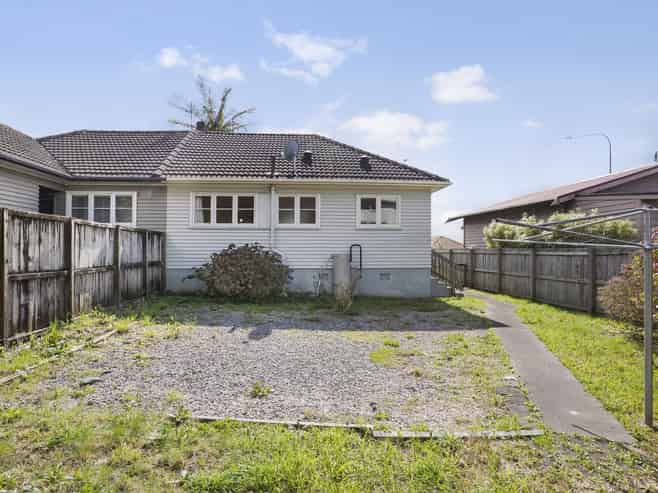 30 Onewa Road, Northcote