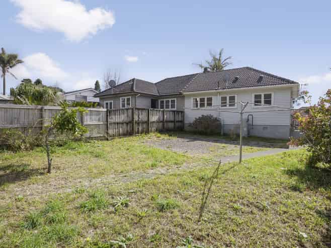 30 Onewa Road, Northcote