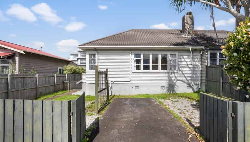 30 Onewa Road, Northcote