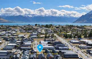 10 Barton Street, Lake Hawea