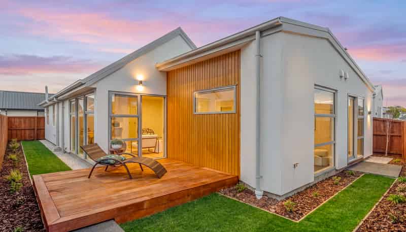 2/44 Cranford Street, Saint Albans