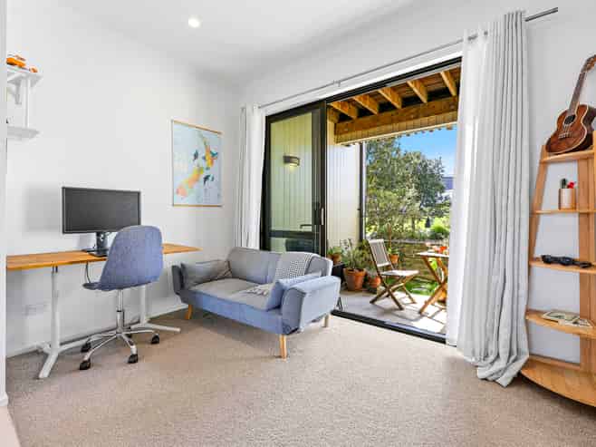29 De Havilland Road, Hobsonville