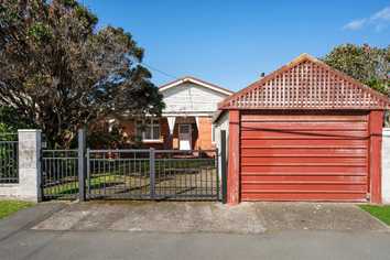 80 Kauri Street, Miramar