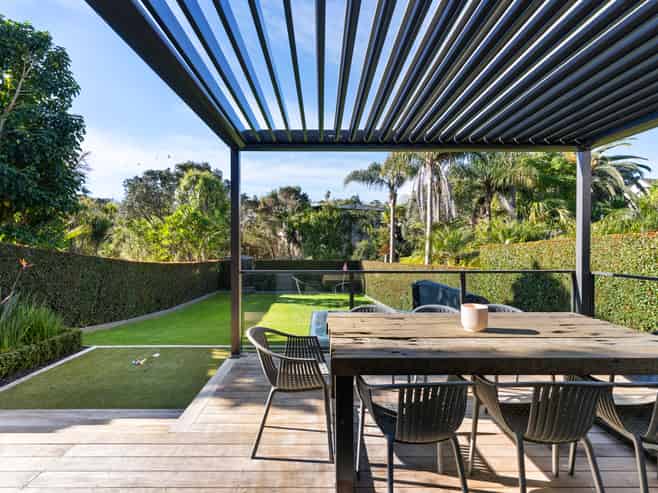 1A Lyons Avenue, Murrays Bay