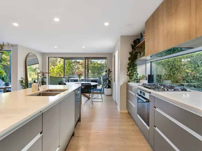 1A Lyons Avenue, Murrays Bay