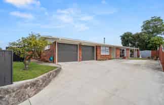 27 Meadowland Street, Matua