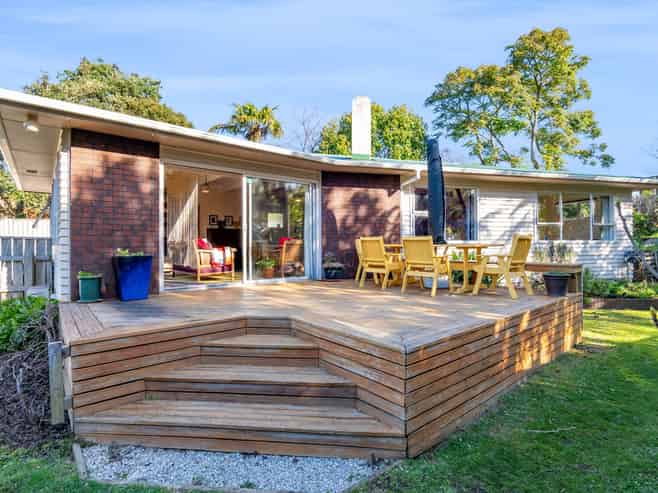 5a Marina Grove, Frankleigh Park