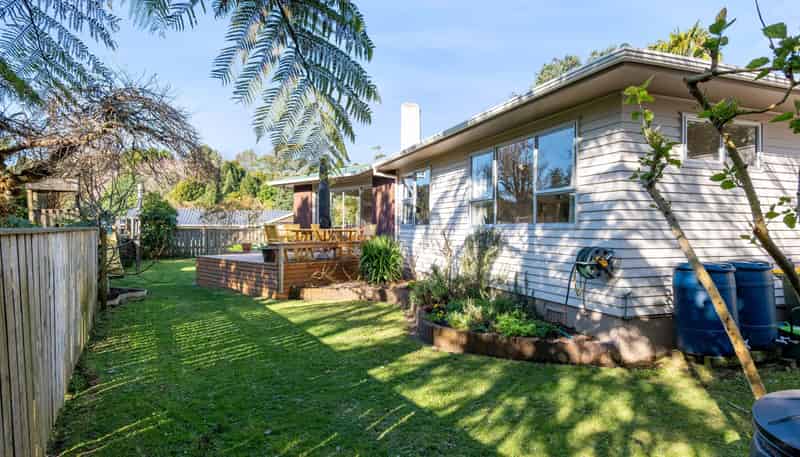 5a Marina Grove, Frankleigh Park