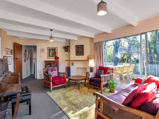 5a Marina Grove, Frankleigh Park