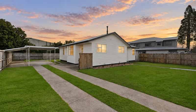 63 Oakfield Crescent, Pukete