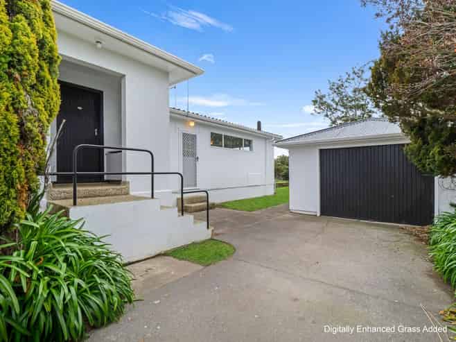 28 Hendersons Line, Marton