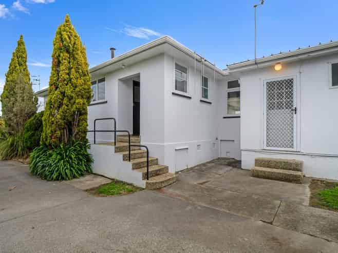 28 Hendersons Line, Marton