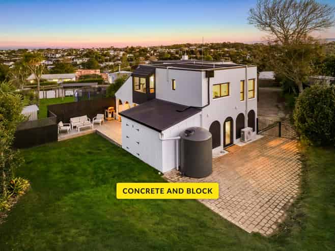2/26 Salem Place, Torbay