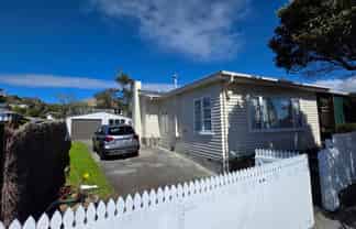 32 Horokiwi Road West, Newlands
