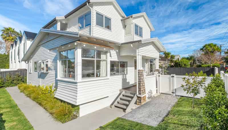 34 Fowlds Avenue, Sandringham