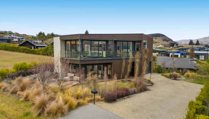 6 Karearea Rise, Wanaka
