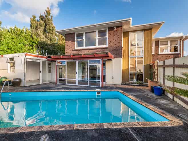 42 Te Kanawa Crescent, Henderson
