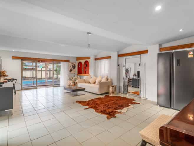 42 Te Kanawa Crescent, Henderson