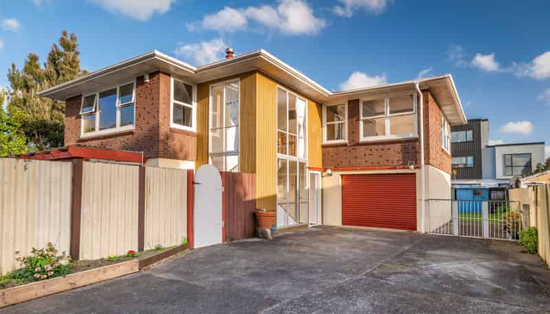 42 Te Kanawa Crescent, Henderson