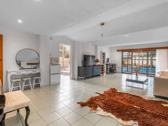 42 Te Kanawa Crescent, Henderson