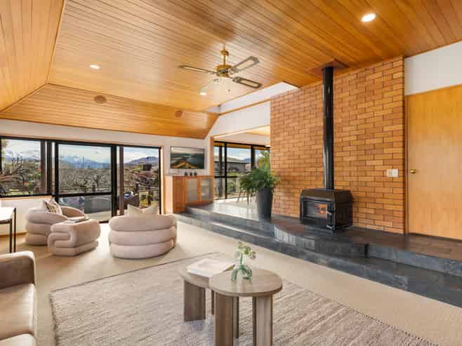 10 Sycamore Place, Wanaka