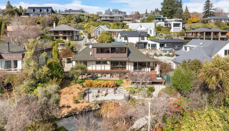 10 Sycamore Place, Wanaka