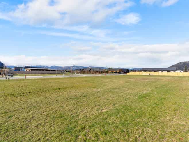 11 Rubus Street, Wanaka