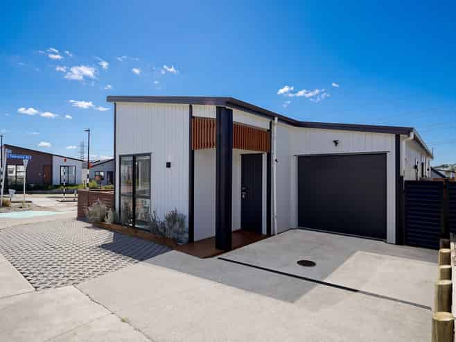 7 Taiororua Avenue, Massey