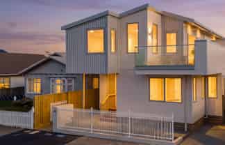 26 Resolution Street (4 x Finished Homes), Lyall Bay