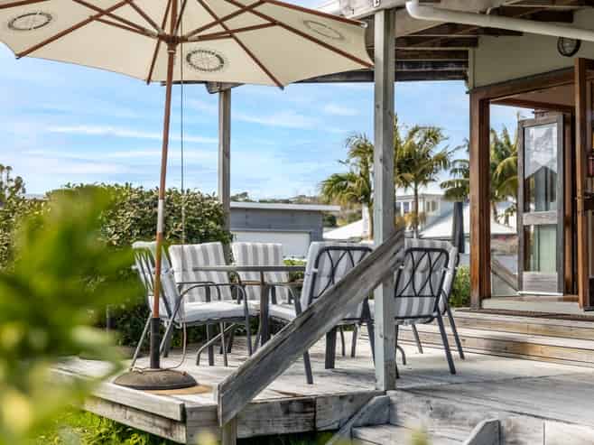 6 Cross Street, Manly