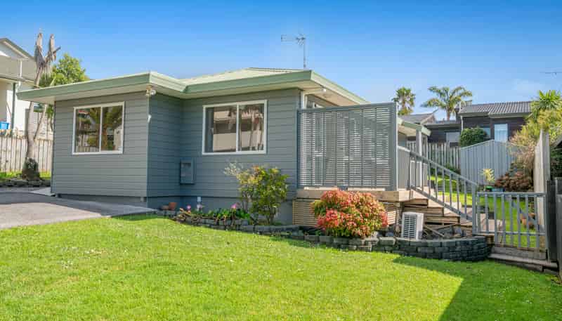 2/45 Unsworth Drive, Unsworth Heights