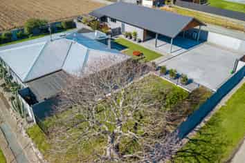 259 Ranzau Road, HOPE