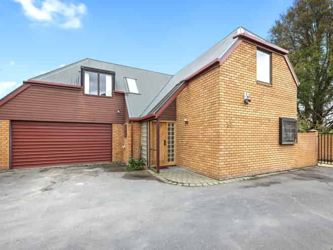 1/37c Glenharrow Avenue, Avonhead