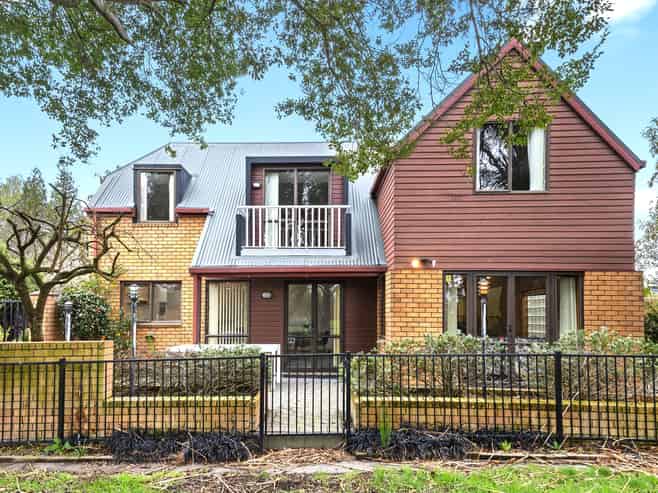 1/37c Glenharrow Avenue, Avonhead