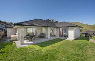 163 Ballintoy Park Drive, Welcome Bay