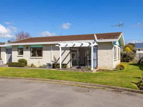 97F High Street, Solway