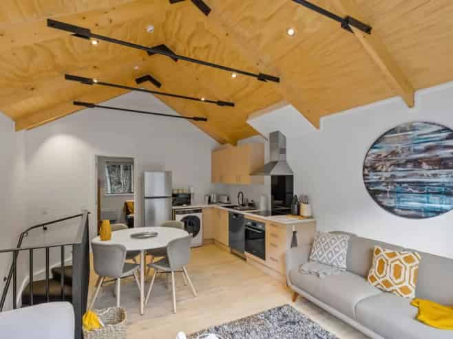 15 A&B/135 Hallenstein Street, Queenstown