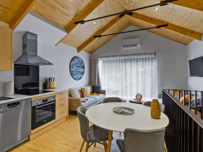 15 A&B/135 Hallenstein Street, Queenstown