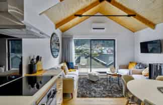 15 A&B/135 Hallenstein Street, Queenstown