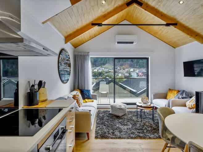 15 A&B/135 Hallenstein Street, Queenstown