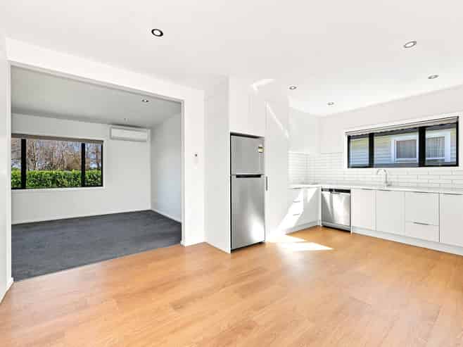 152 Vagues Road, Northcote