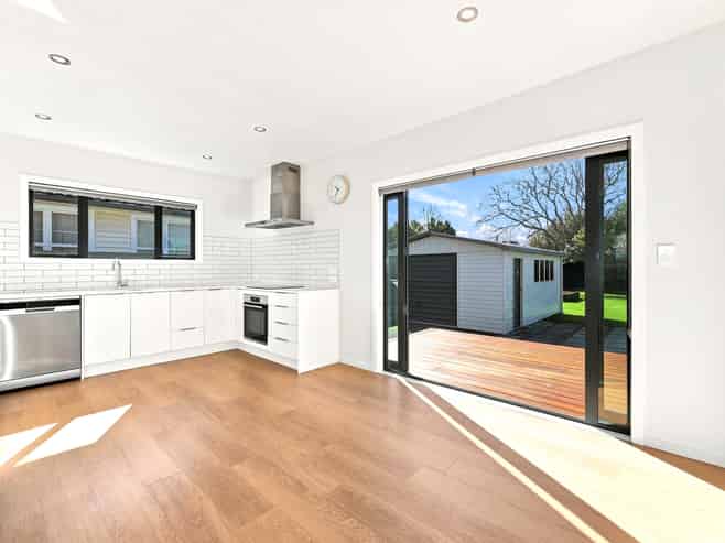 152 Vagues Road, Northcote