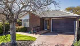 12b  Dumfries Drive, Hei Hei