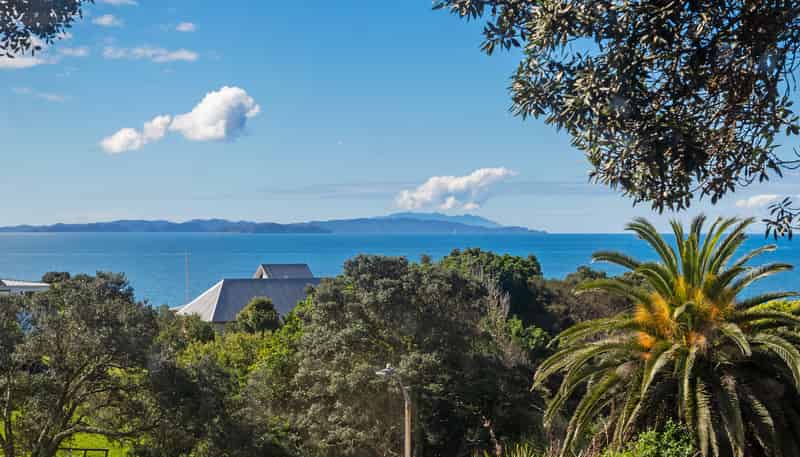 18 Glenelg Road, Red Beach