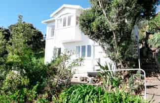 13 The Esp, Raumati South