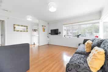 19 Meadowvale Rise, Titirangi