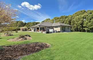12 Lacebark Drive, Kinloch