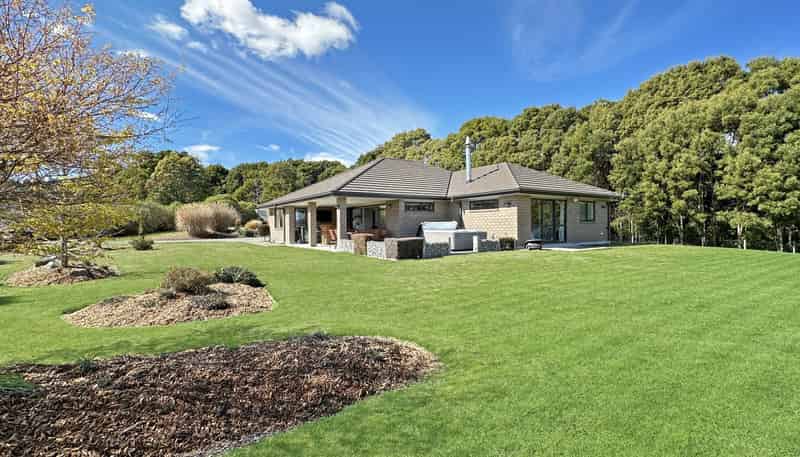 12 Lacebark Drive, Kinloch