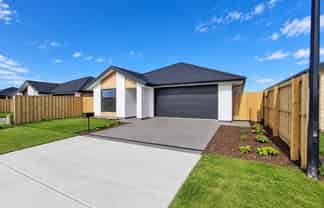 64 Crossley Ave, Ravenswood